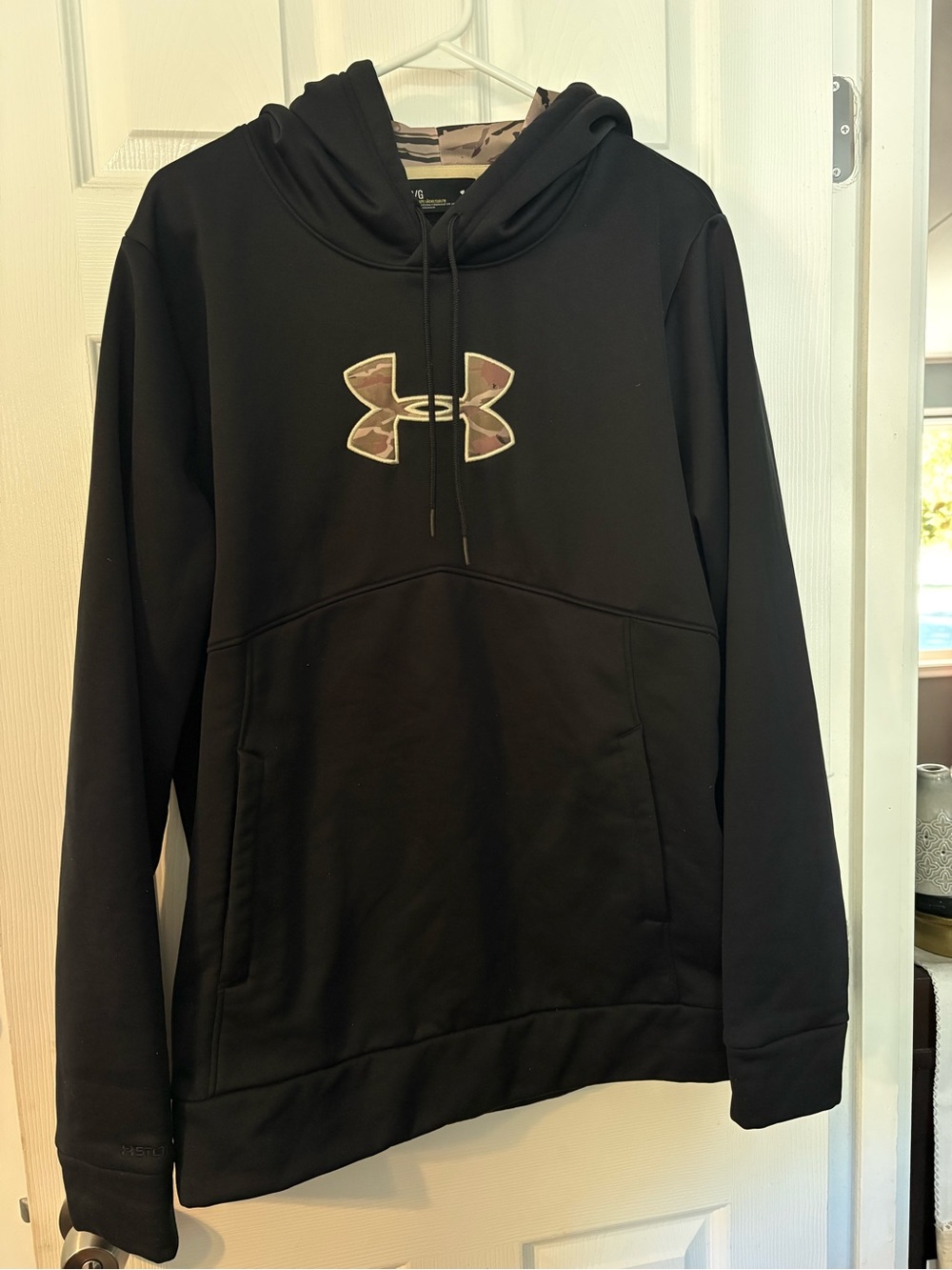 Under Armour Men’s Black Hoodie